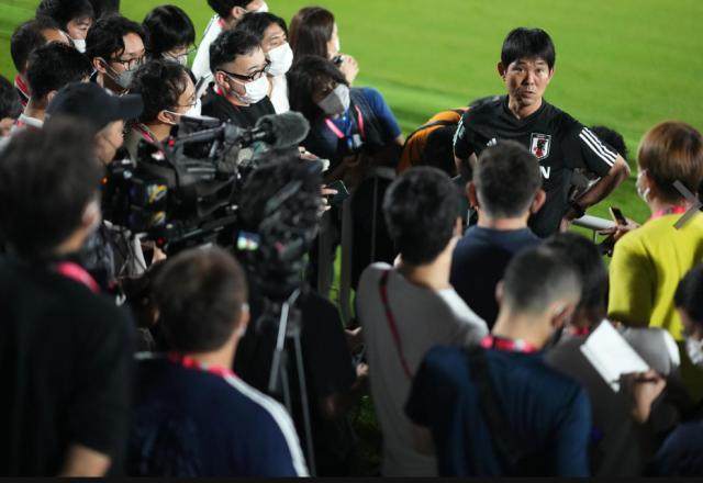 高清直播-重回多哈!世界杯梦碎29年后 三浦知良现身卡塔尔